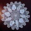 Vintage CROCHET LACE 28 inch DIAMETER ROUND DOILY MAT - GRAPES & GRAPE LEAVES A1871